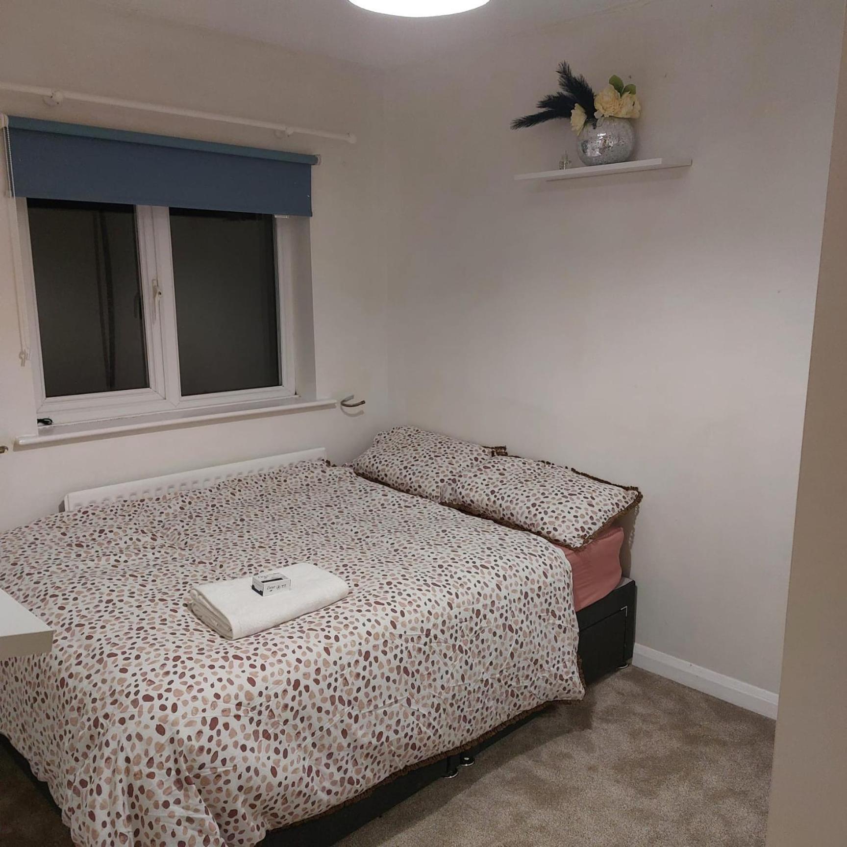 Double Room In A Cul De Sac Area Wellingborough Eksteriør bilde
